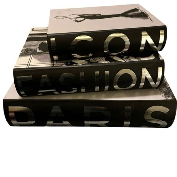Decorative empty storage boxes books Paris fashion icon - Picture 1 of 6